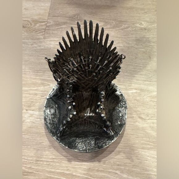 Game of Thrones Iron Throne Christmas Tree Ornament 2015 - Picture 2 of 10